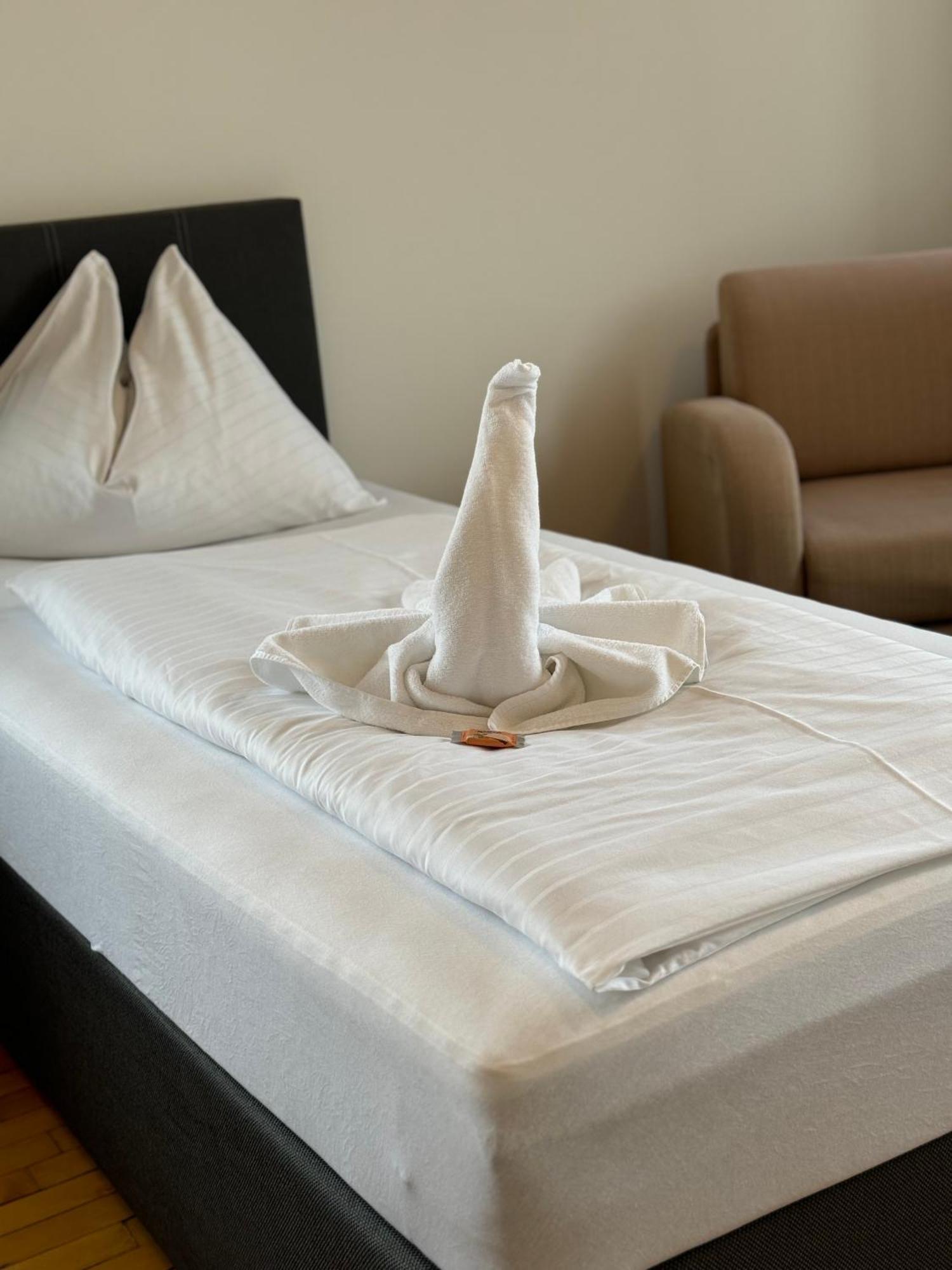 Stadthotel Schwerterbraeu ยูเดนบวร์ก ภายนอก รูปภาพ