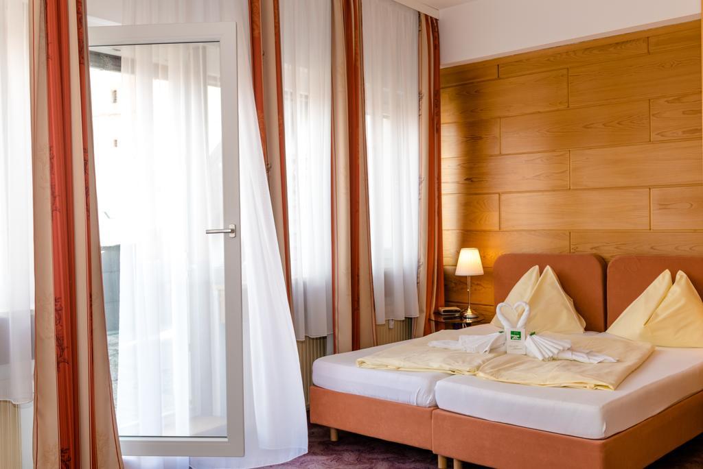 Stadthotel Schwerterbraeu ยูเดนบวร์ก ภายนอก รูปภาพ
