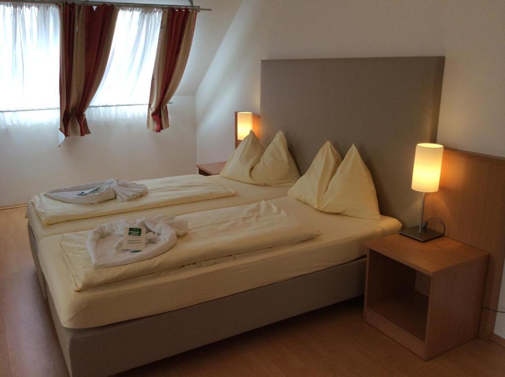 Stadthotel Schwerterbraeu ยูเดนบวร์ก ภายนอก รูปภาพ