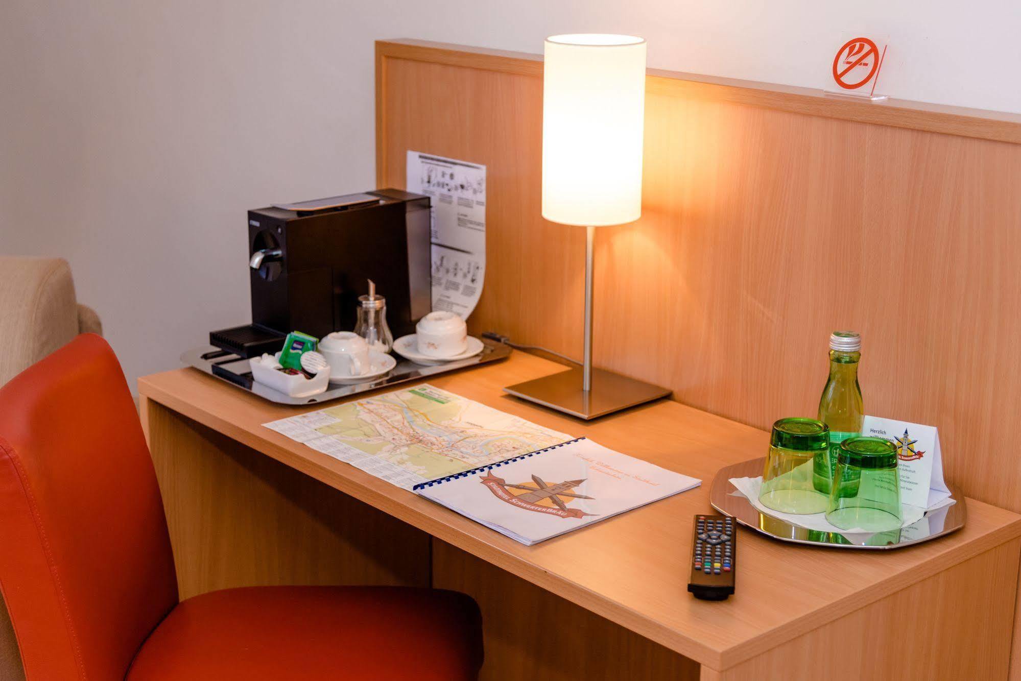 Stadthotel Schwerterbraeu ยูเดนบวร์ก ภายนอก รูปภาพ