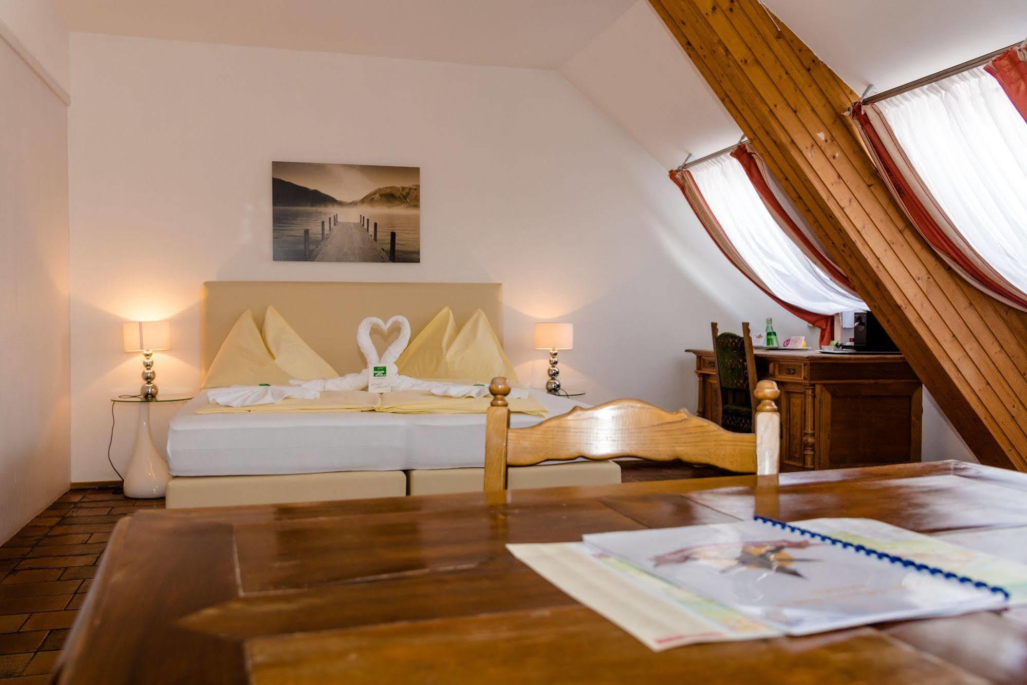 Stadthotel Schwerterbraeu ยูเดนบวร์ก ภายนอก รูปภาพ